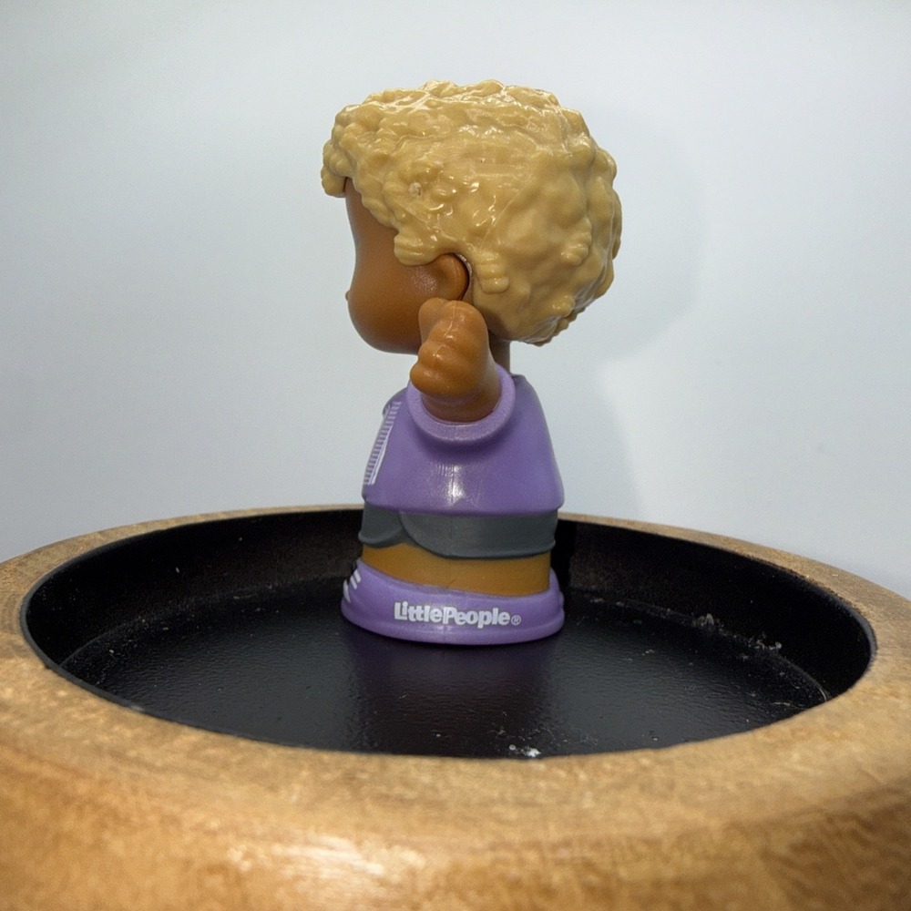 Fisher Price Little People African American Blonde Soccer Boy - Picture 2 of 4